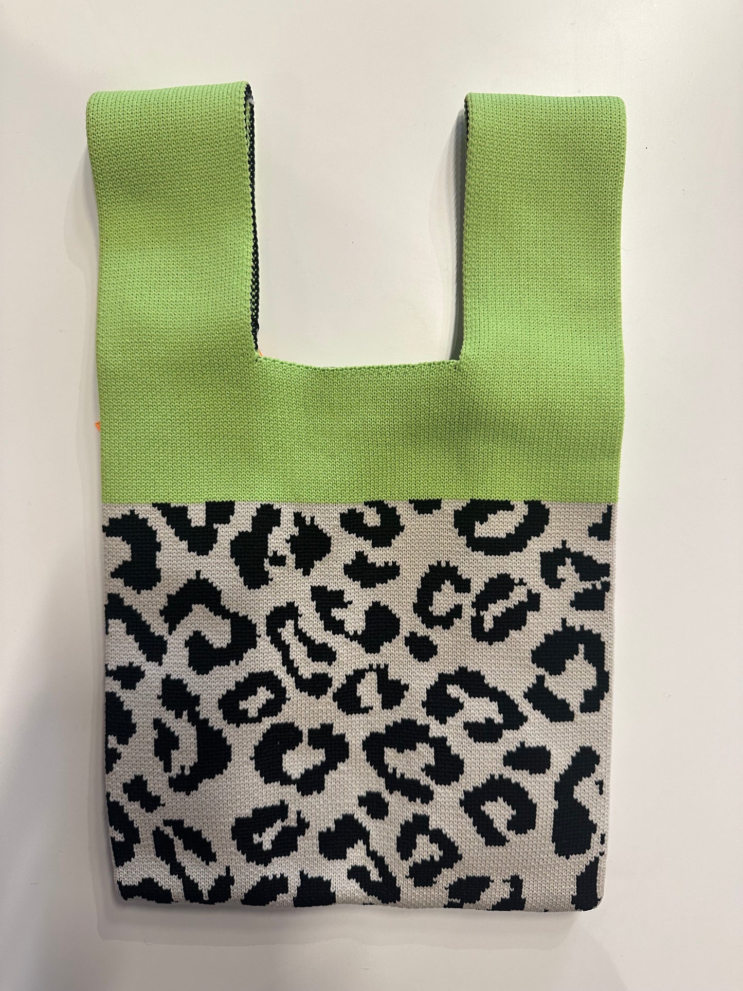 Knitted tote bag- medium